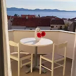 아파트 Zadar, The Florens - Near The With The New Pool & Garden, Bbq And Kids Playground *
