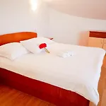 Zadar, The Florens - Near The With The New Pool & Garden, Bbq And Kids Playground *