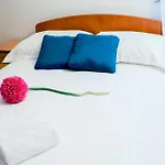 아파트 Zadar, The Florens - Near The With The New Pool & Garden, Bbq And Kids Playground 자다르
