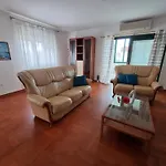 아파트 Zadar, The Florens - Near The With The New Pool & Garden, Bbq And Kids Playground 자다르