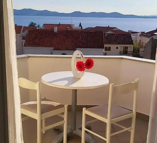 Apartamento Zadar, The Florens - Near The With The New Pool & Garden, Bbq And Kids Playground *