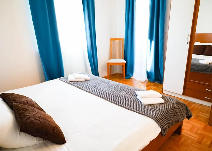 Lejlighed Zadar, The Florens - Near The With The New Pool & Garden, Bbq And Kids Playground *
