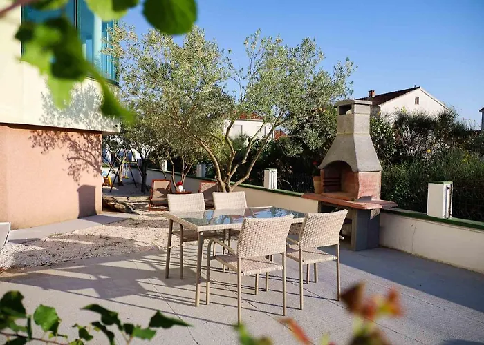 Lejlighed Zadar, The Florens - Near The With The New Pool & Garden, Bbq And Kids Playground Zadar