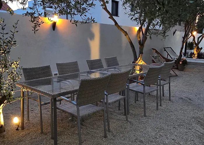 Zadar, The Florens - Near The With The New Pool & Garden, Bbq And Kids Playground Apartment Zadar