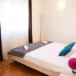 Zadar, The Florens - Near The With The New Pool & Garden, Bbq And Kids Playground Lägenhet *