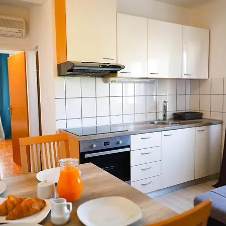 Zadar, The Florens - Near The With The New Pool & Garden, Bbq And Kids Playground Apartment