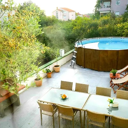 Apartment Zadar, The Florens - Near The With The New Pool & Garden, Bbq And Kids Playground