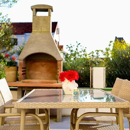 Zadar, The Florens - Near The With The New Pool & Garden, Bbq And Kids Playground 扎达尔