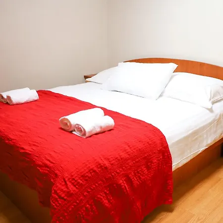 Zadar, The Florens - Near The With The New Pool & Garden, Bbq And Kids Playground * ザダル