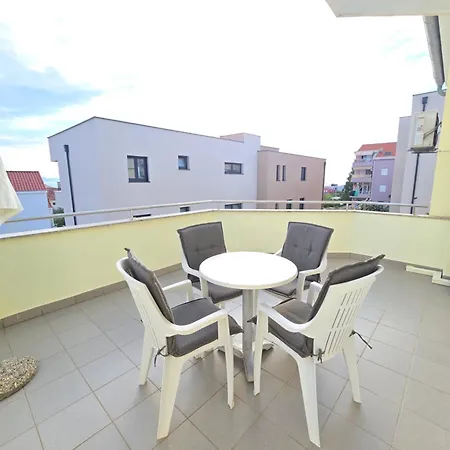 Apartment Zadar, The Florens - Near The With The New Pool & Garden, Bbq And Kids Playground