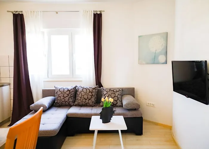 Zadar, The Florens - Near The With The New Pool & Garden, Bbq And Kids Playground * Zadar