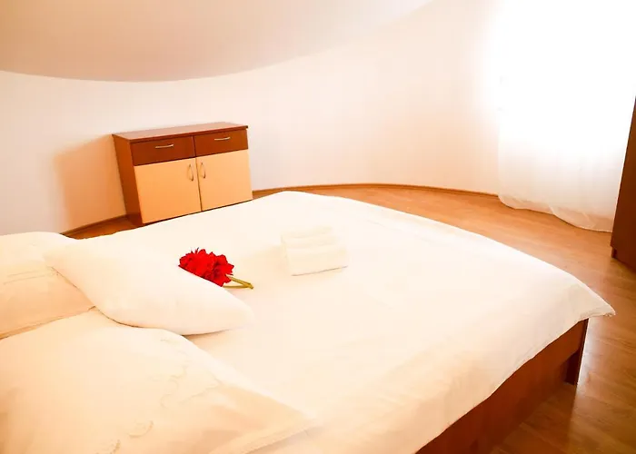 Zadar, The Florens - Near The With The New Pool & Garden, Bbq And Kids Playground Zadar