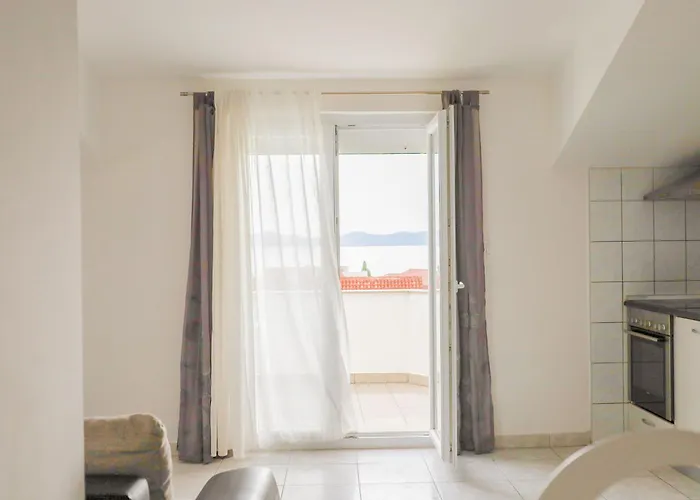 Appartement Zadar, The Florens - Near The With The New Pool & Garden, Bbq And Kids Playground *