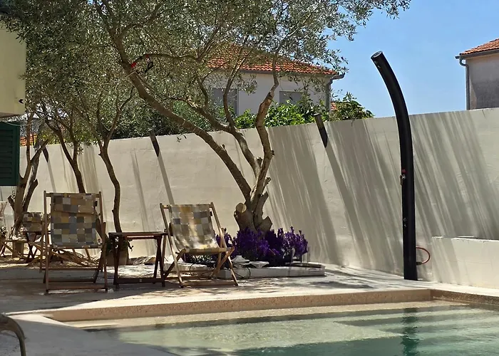 Zadar, The Florens - Near The With The New Pool & Garden, Bbq And Kids Playground *